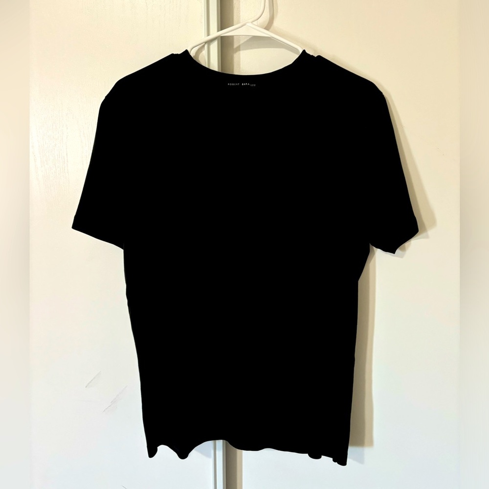Black tee